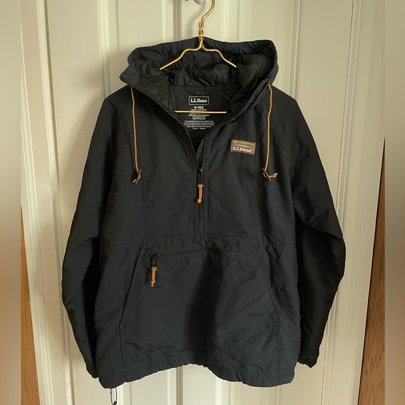 LL Bean Women's Mountain Classic Anorak. Size Medium. Black. - Picture 5 of 12